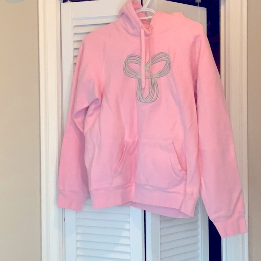 VINTAGE Lightly worn Aritzia TNA hoodie size LG